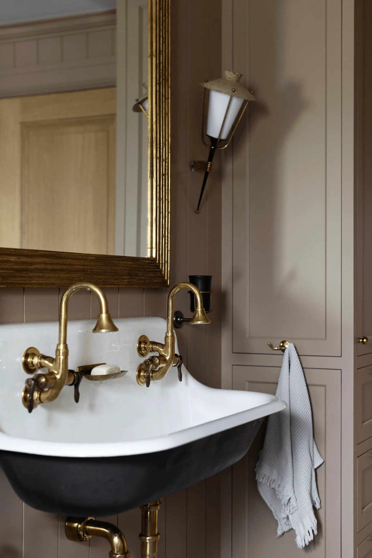 Aged Brass Fixtures That Look Warm Mediterranean bathroom ideas