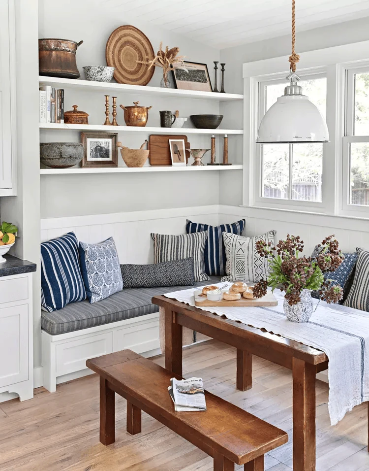 chicky cosy corner breakfast nook