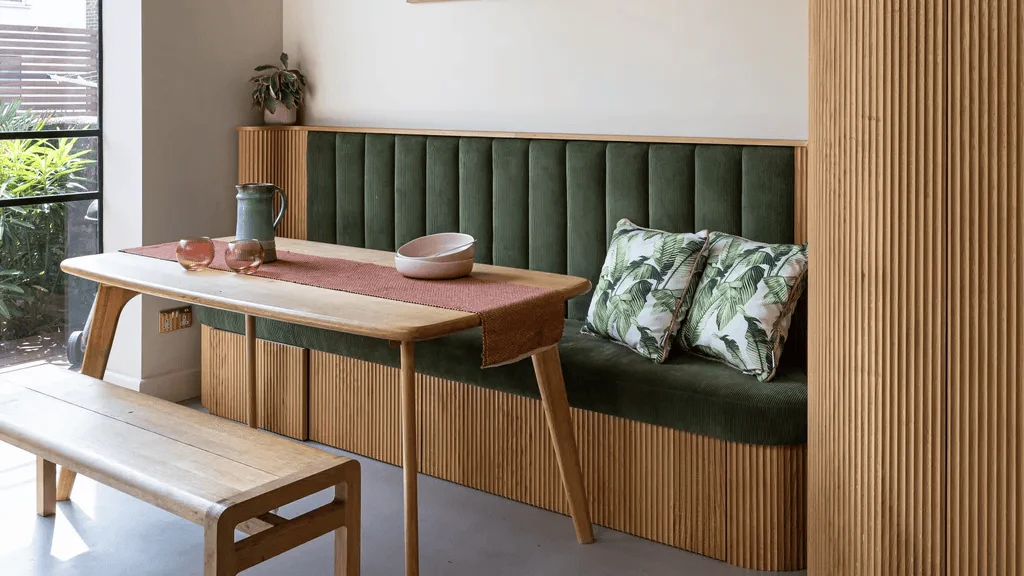 minimalist breakfast nook