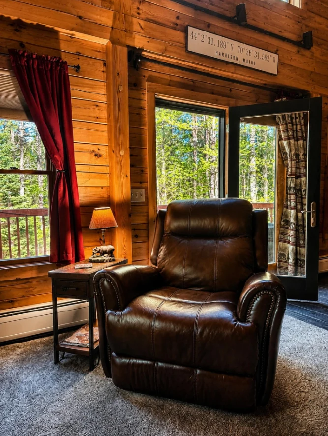 add a reading nook near the fire or window cabin interior design