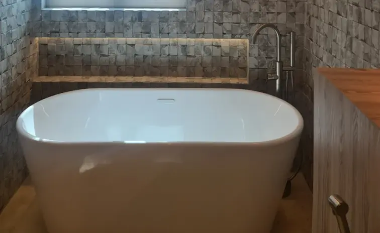 Bathtub