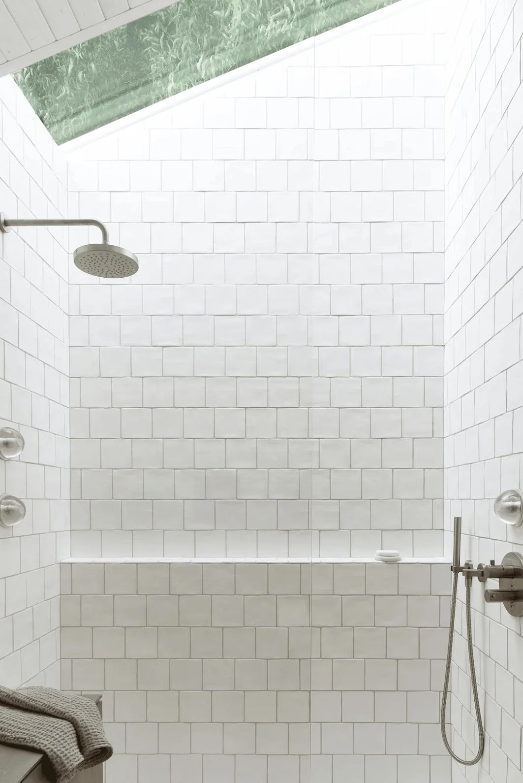 Skylight All White Small Bathroom Design Ideas