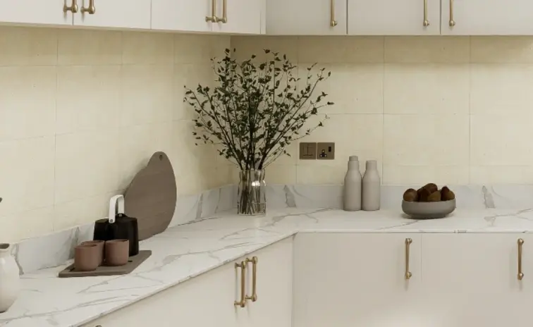 Kitchen & dining area